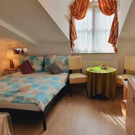 Karmelita Boutique Apartman Sopron Exterior photo
