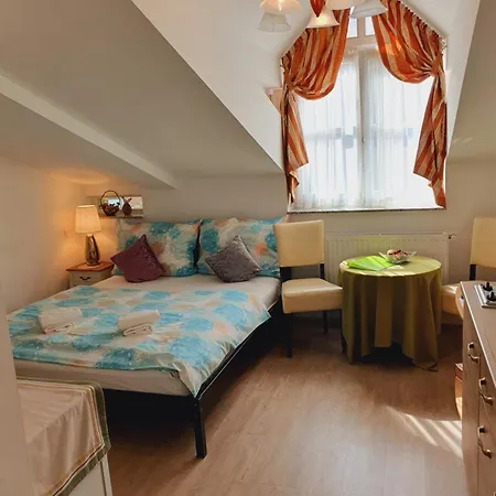 Karmelita Boutique Apartman Sopron Room photo