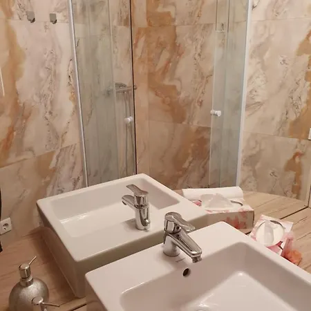 Karmelita Boutique Apartman Sopron Exterior photo