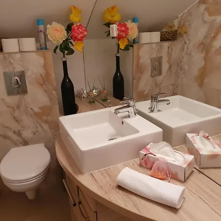 Karmelita Boutique Apartman Sopron Exterior photo